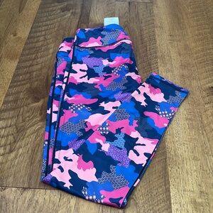 NWT Souke Woman’s Pink and Blue Camo Leggings Size XL